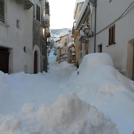 La Casetta Della Nonna Caramanico Terme Luaran gambar