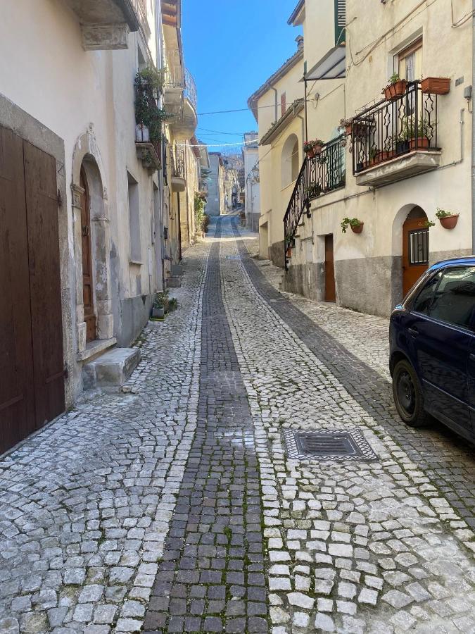 La Casetta Della Nonna Caramanico Terme Luaran gambar